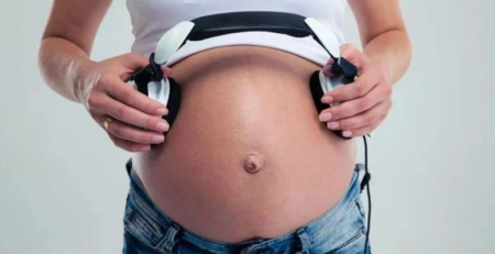 Ouvir música na gravidez aumenta capacidade cerebral e de fala dos bebés